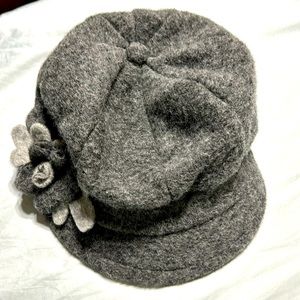 Cappellificio Bordoni Italy Wool Hat Cap NWT Gray Floral Newsboy